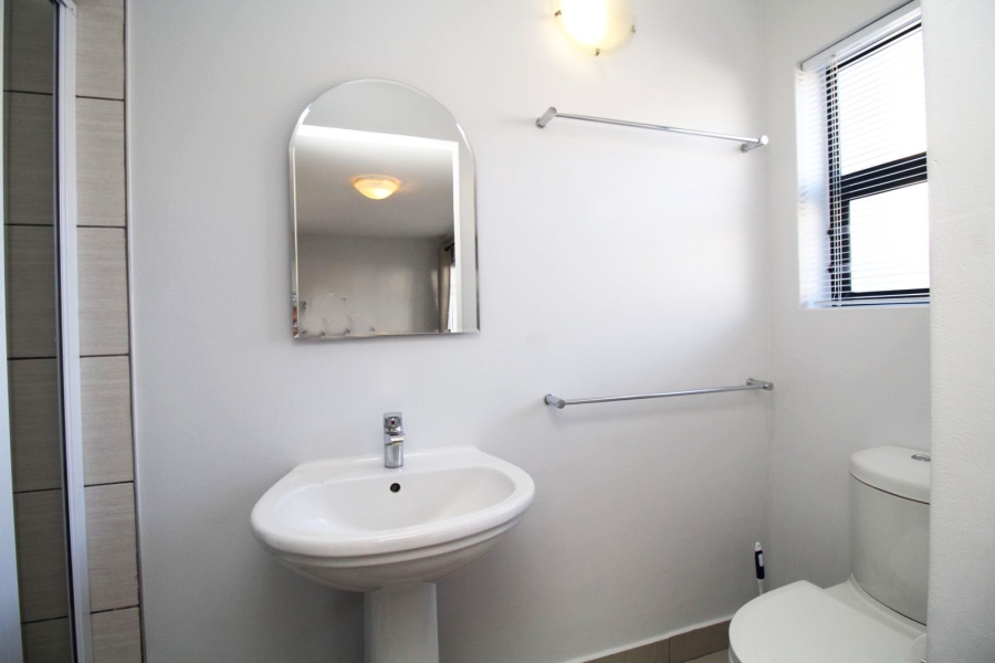 5 Bedroom Property for Sale in Calypso Beach Western Cape